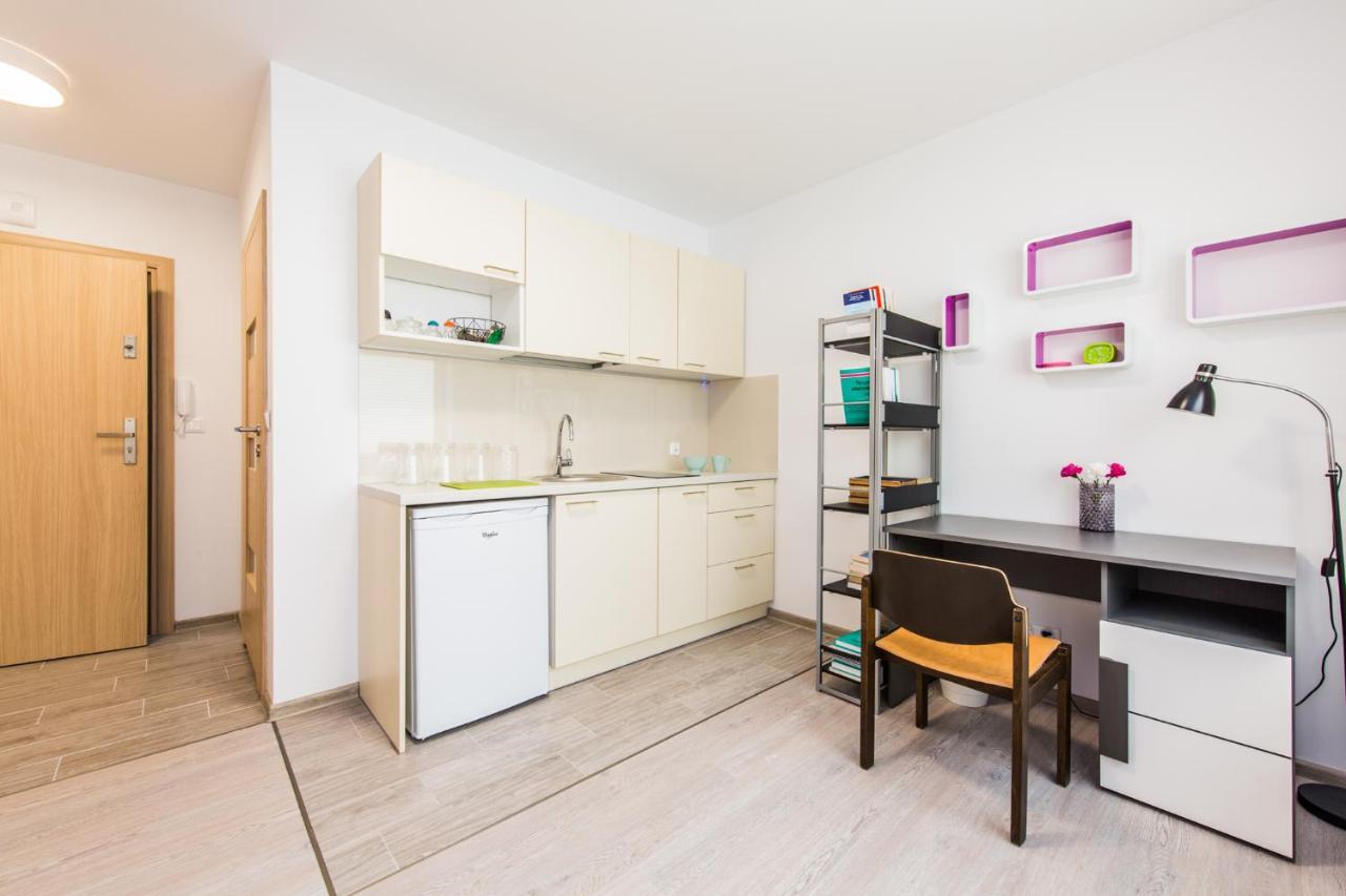 Homekoko Apartments Катовице Екстериор снимка