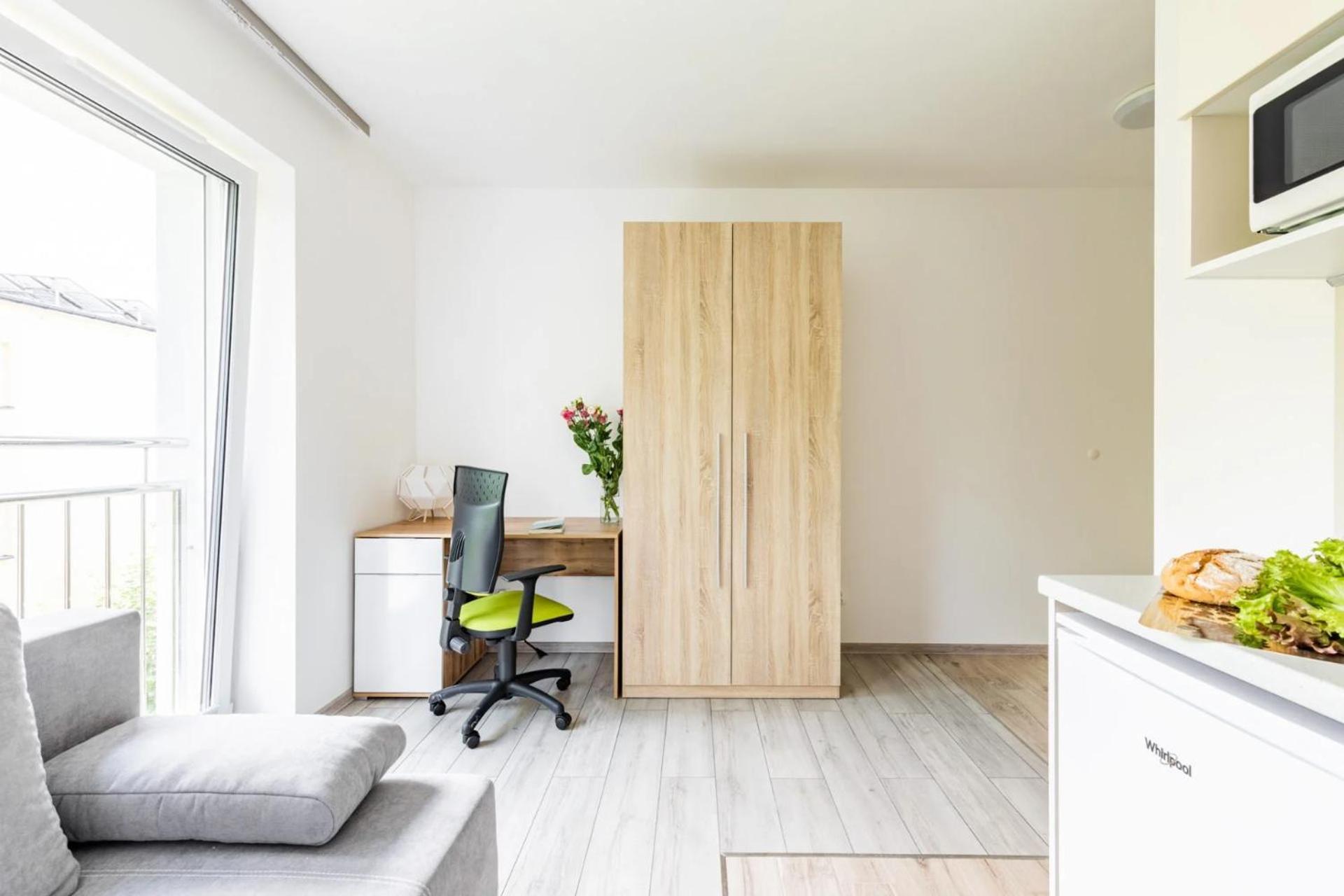 Homekoko Apartments Катовице Екстериор снимка