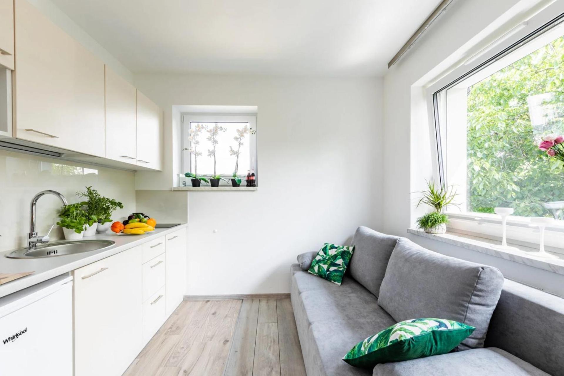 Homekoko Apartments Катовице Екстериор снимка