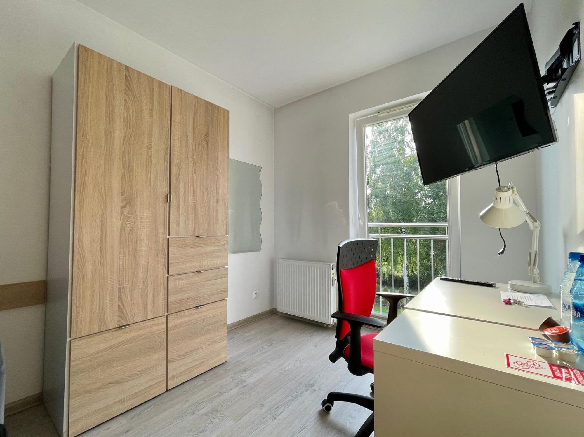 Homekoko Apartments Катовице Екстериор снимка
