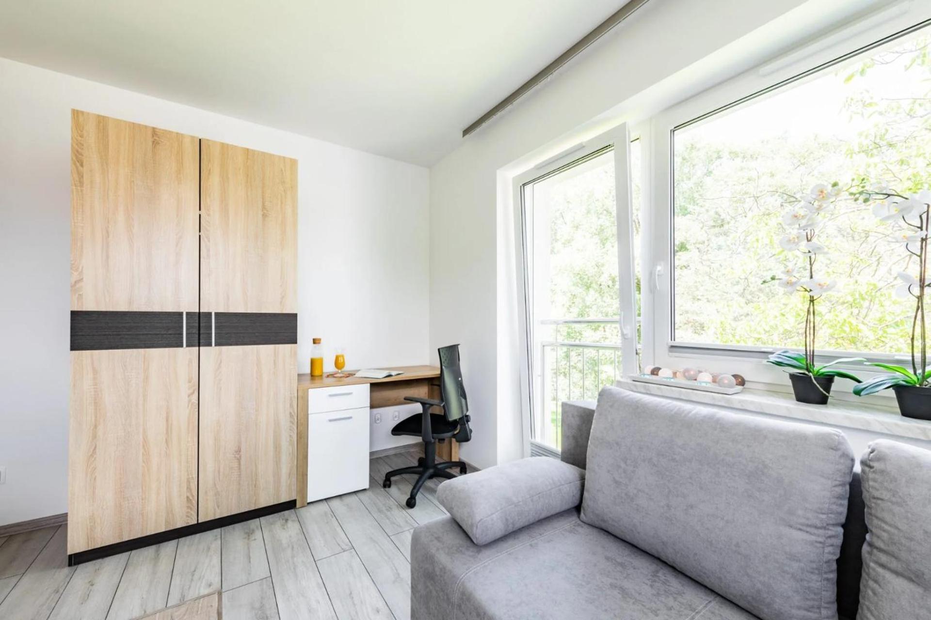 Homekoko Apartments Катовице Екстериор снимка