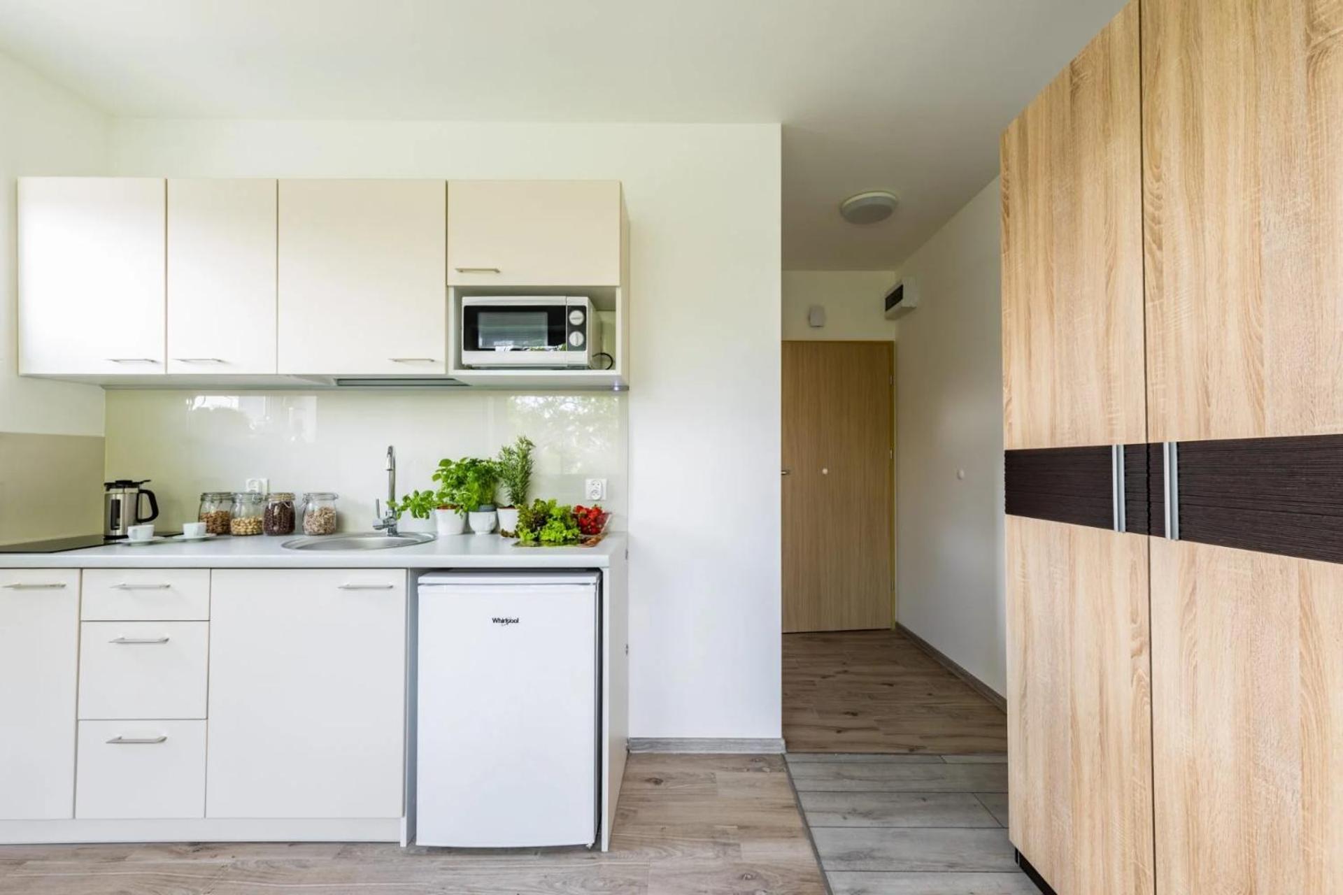 Homekoko Apartments Катовице Екстериор снимка