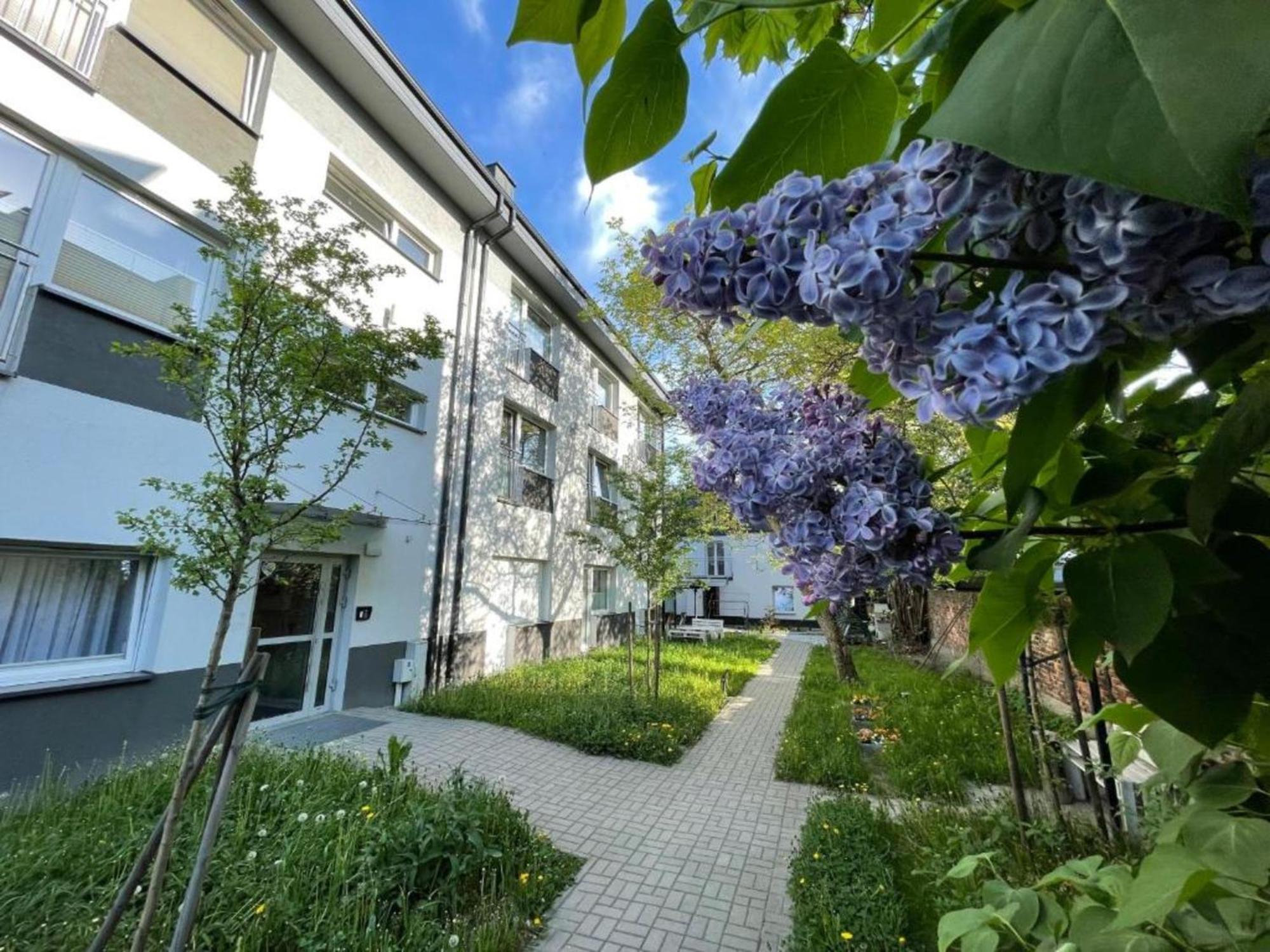 Homekoko Apartments Катовице Екстериор снимка